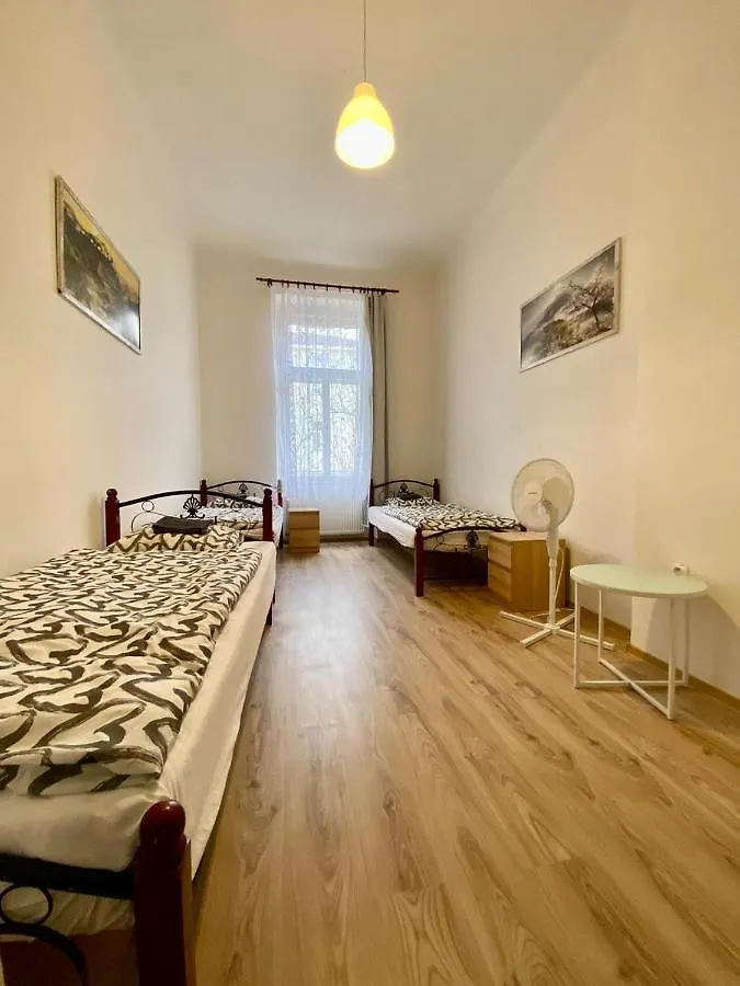 Spacious Cozy Apartments In Centre Praga 0*,